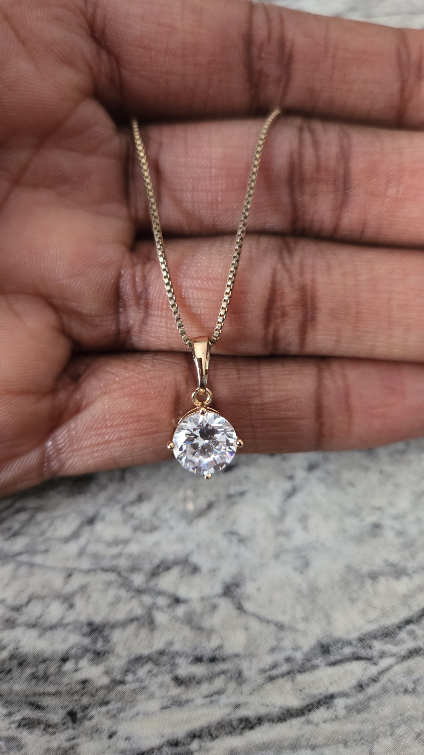 Golden Earring & Pendant Set