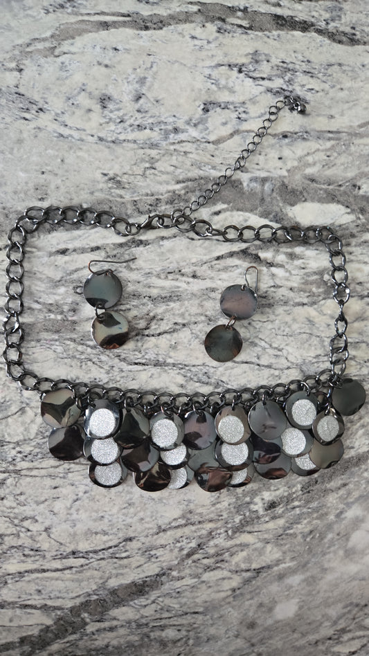 Midnight Chain Set